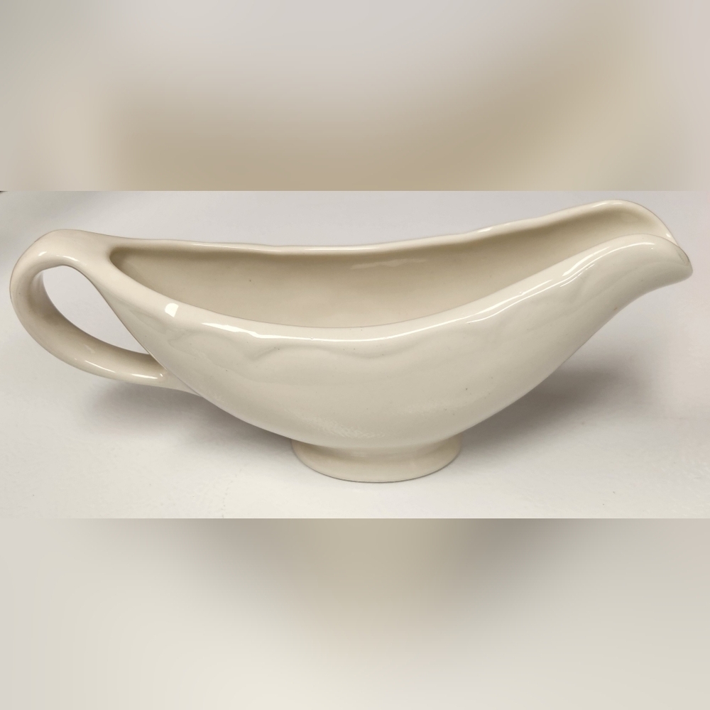 Homer Laughlin Cream Gravy Boat